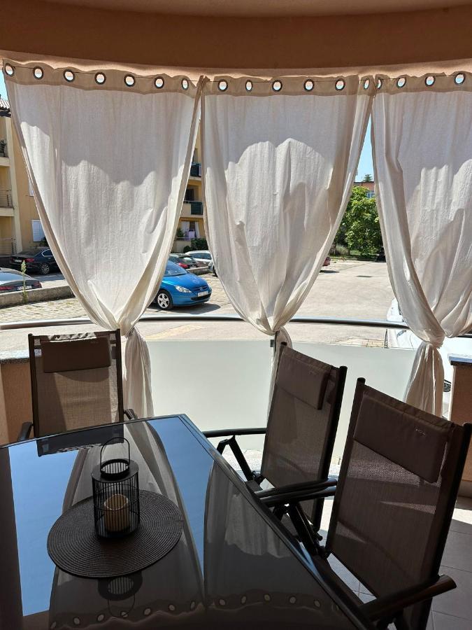 Ferienwohnung Appleonlux Umag Exterior foto